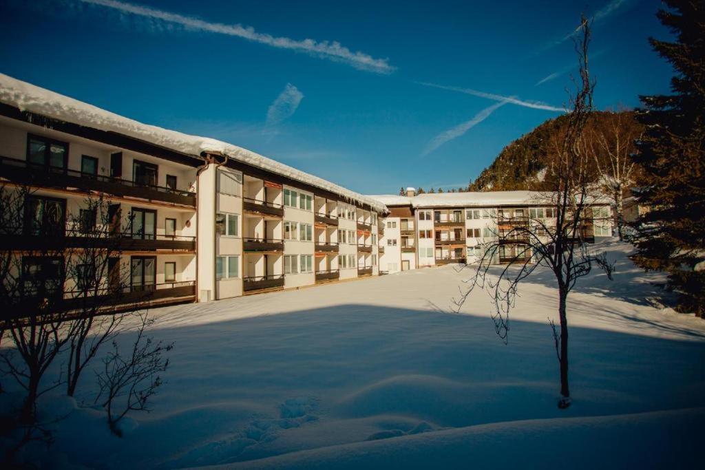 App Harmonie Mit Hallenbad Und Sauna By Monicare Apartman Seefeld in Tirol Kültér fotó