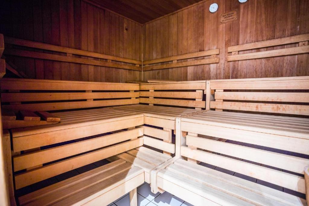 App Harmonie Mit Hallenbad Und Sauna By Monicare Apartman Seefeld in Tirol Kültér fotó